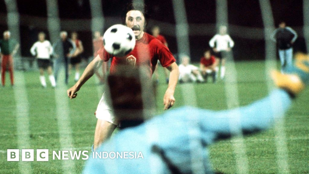 Sepakbola: Sejarah di balik tendangan Panenka