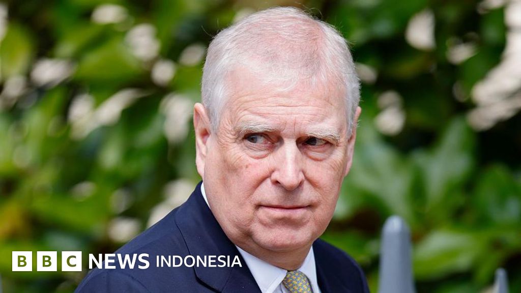 Nekdanjega princa Andrewa, mlajšega brata kralja Karla III., je aretirala britanska policija