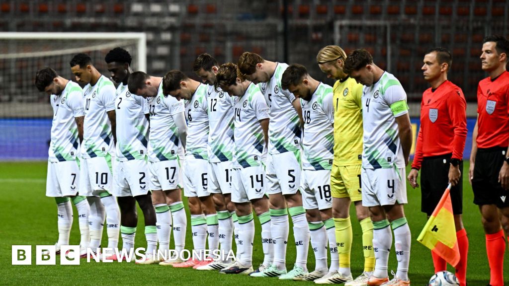 Gaza: Para pemain sepakbola Irlandia dan Israel tidak berjabat tangan di tengah ketegangan dan kontroversi terkait Palestina