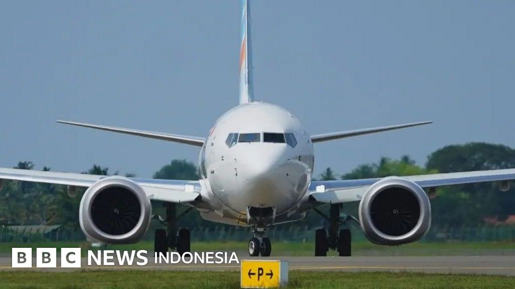 Pesawat tujuan Israel mendarat di Arab Saudi setelah dugaan penikaman di kokpit – ‘Situasinya sangat menegangkan’