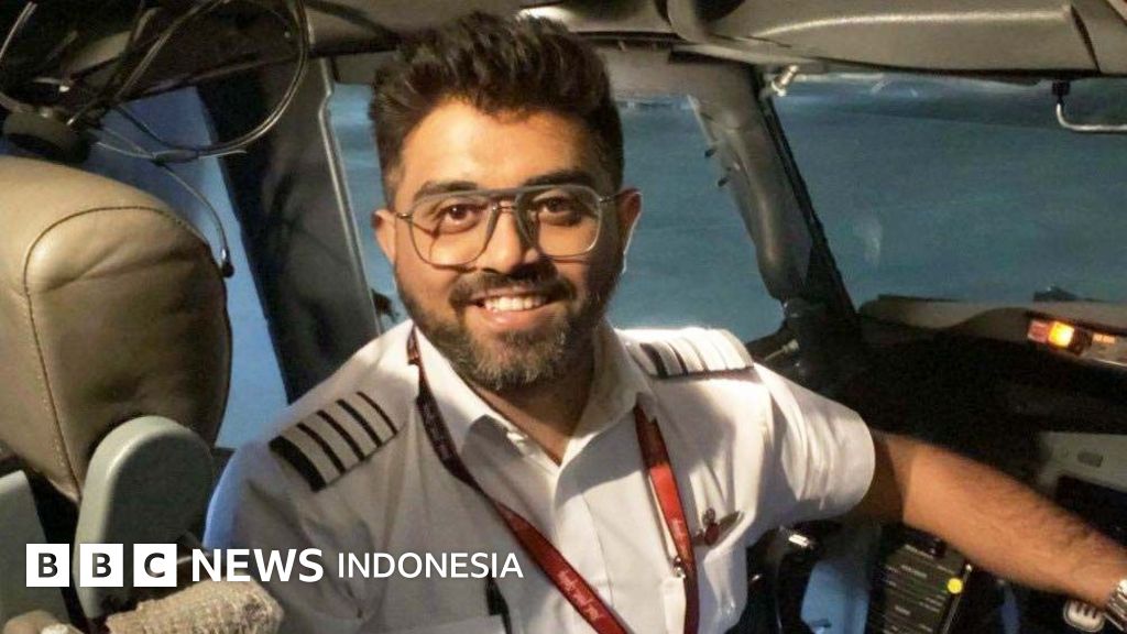 Siapa pilot India yang disebut ‘pahlawan’ setelah ditikam di pesawat Flydubai?
