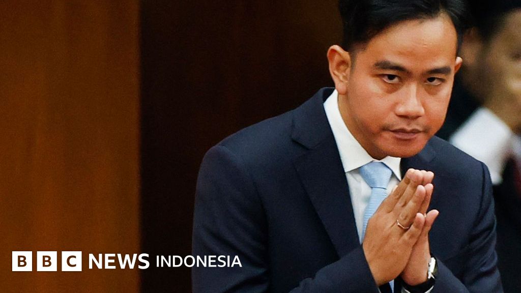 MK uji sengketa ijazah SMA Gibran yang dituding ‘cacat adminstratif dan manipulatif’ – Apa yang diketahui sejauh ini di persidangan?